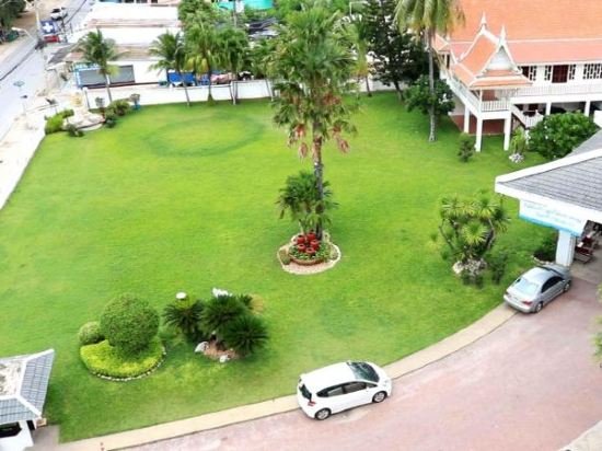 Фото The Cha-am Methavalai Hotel