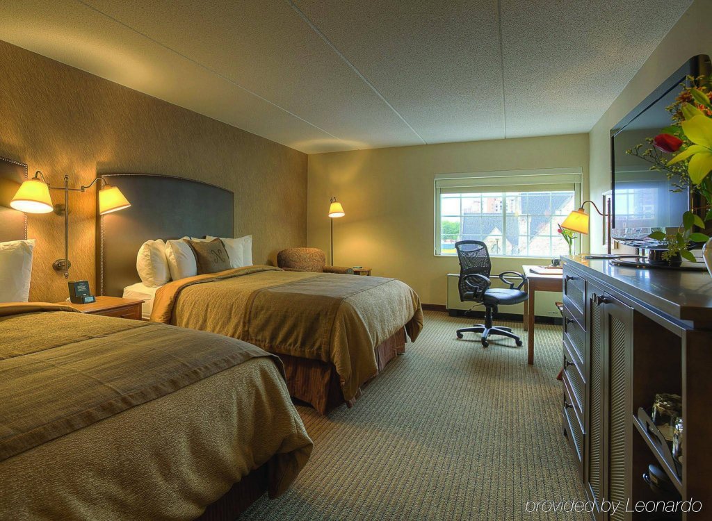 Фото Best Western Plus The Normandy Inn & Suites