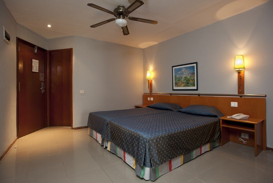 Фото Bull Escorial & SPA