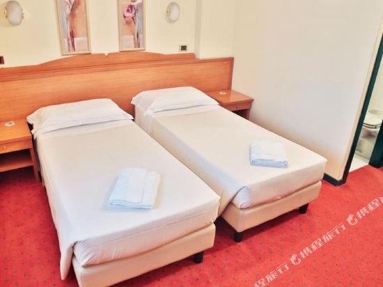 Фото Hotel Campion