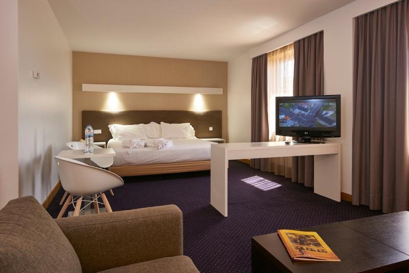 Фото Hotel Coimbra Aeminium, Affiliated by Meliá