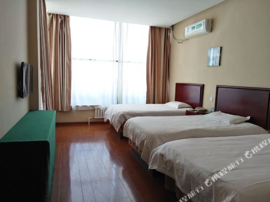 Фото GreenTree Inn Shandong Qingdao Jiaozhou Sanlihe Park Express Hotel