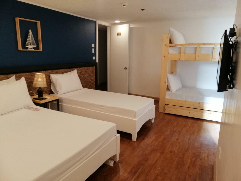 Фото Spaces by EcoHotel Iloilo