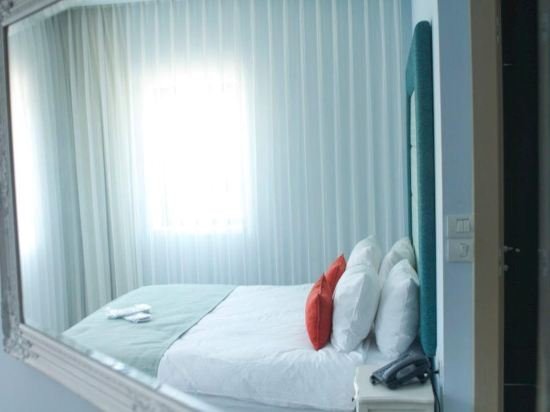 Фото Bat Galim Boutique Hotel