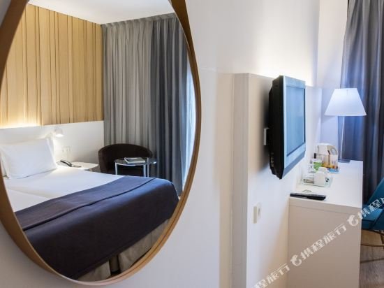 Фото Hotel Silken Ramblas