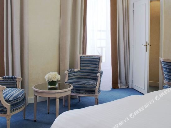 Фото Hôtel du Louvre