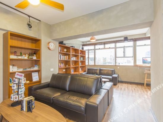 Фото Check Inn HK