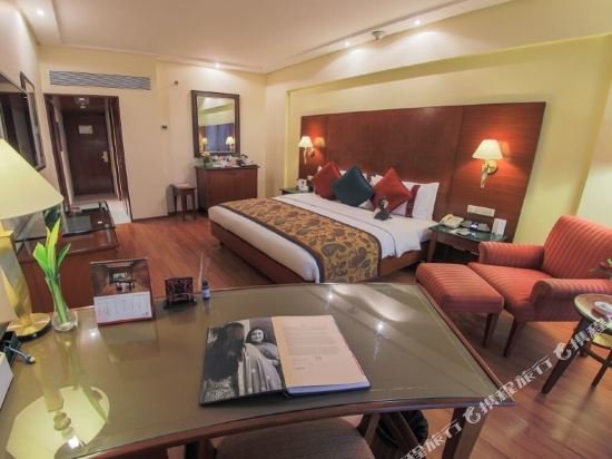 Фото The LaLiT Mumbai