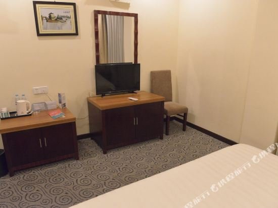 Фото Jinjiang Inn Style Jinan Wuyingshan Road North