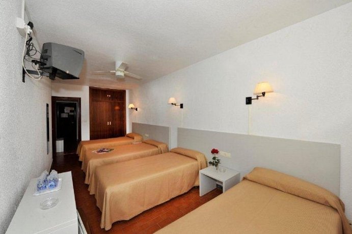 Фото Hostal Velilla