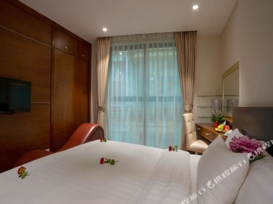 Фото My Hotel Universal Hanoi