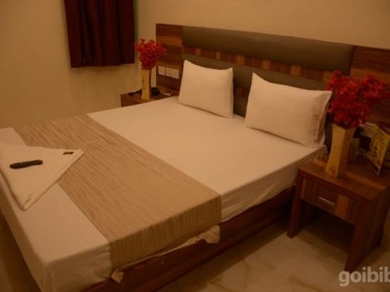 Фото Hotel Golden Oasis Delhi