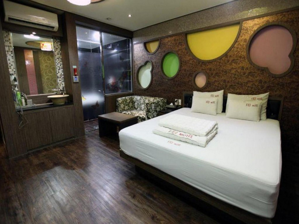 Фото Brown Dot Hotel Sasang Renecite