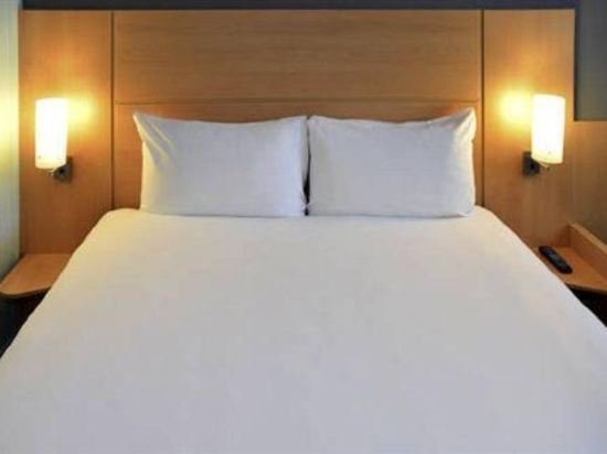 Фото B&b Hotel Amiens Centre Cathédrale