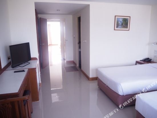 Фото Sinkiat Thani Hotel