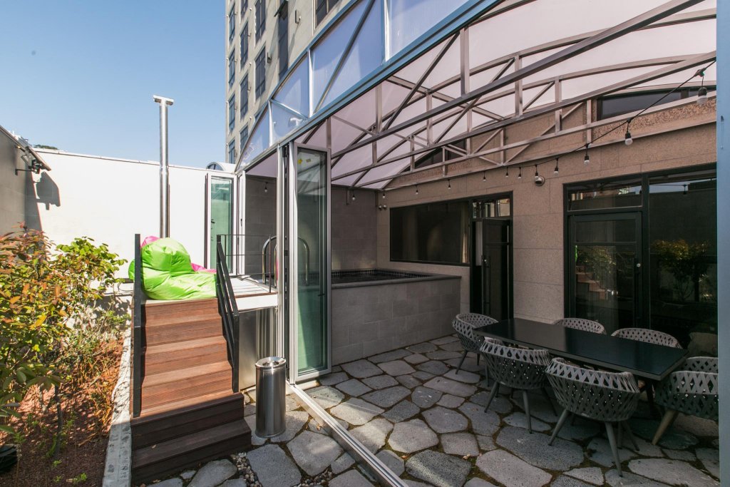 Фото February Hotel The Signature Dongseongro