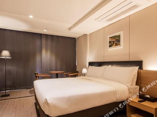 Фото Luce Bridge Hotel