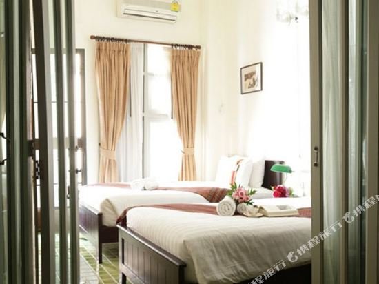 Фото Yesterday Hotel