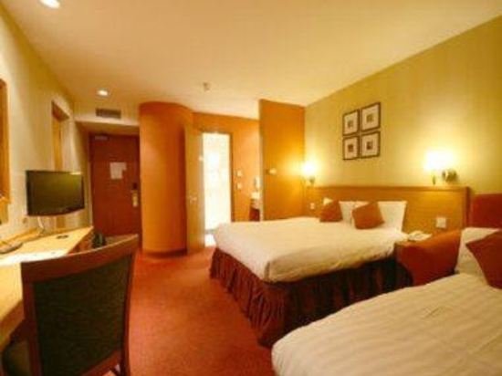 Фото Days Inn by Wyndham Peterborough