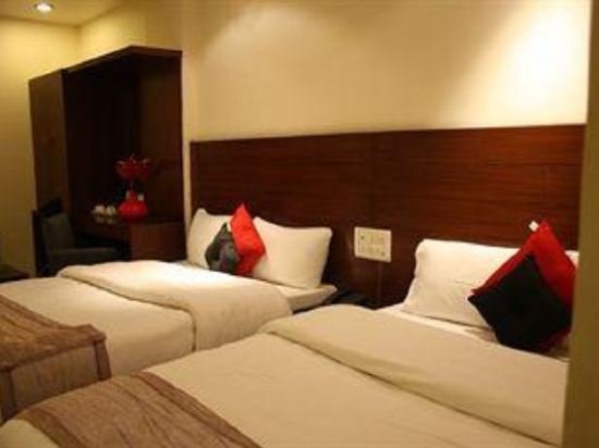 Фото Hotel The Raj, New Delhi