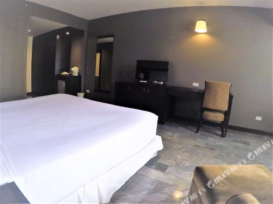 Фото Royal Lanna Hotel