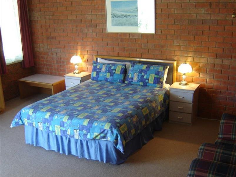 Фото Merrijig Motor Inn Resort