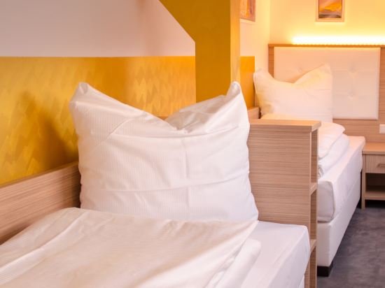 Фото Alpha & Omega Hotel