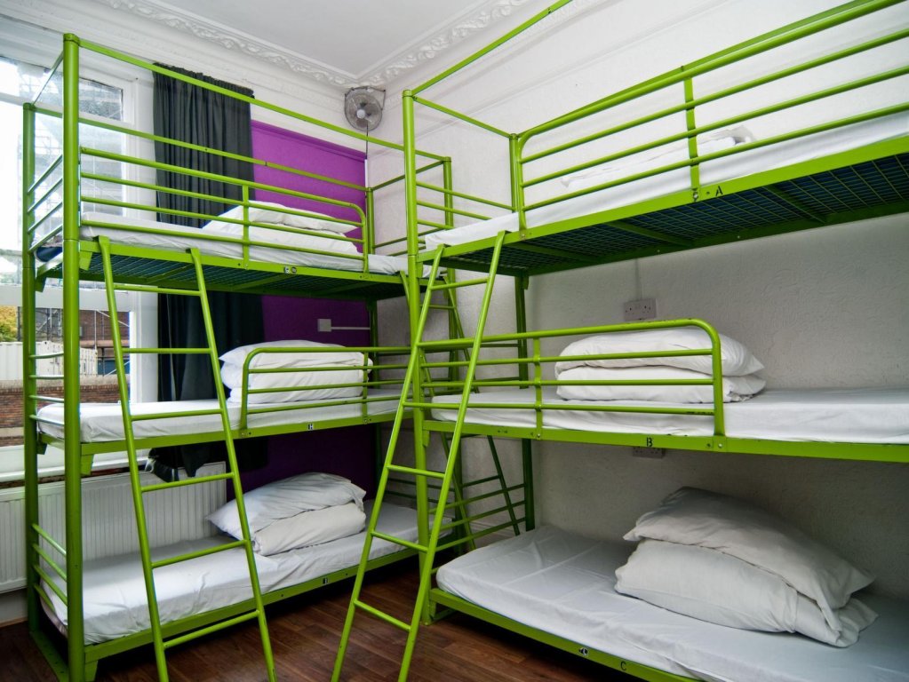 Фото Book a Bed Hostels