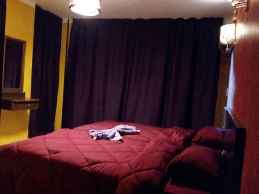 Фото Oasis Hotel