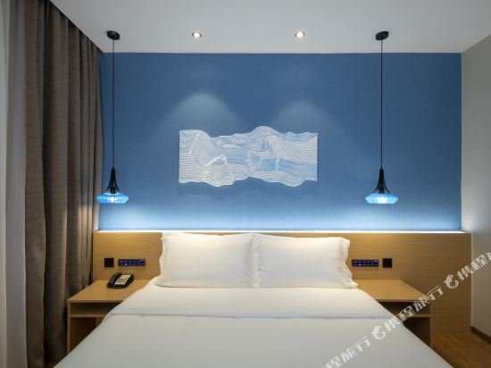 Фото Atour Hotel (Changshu Wanda Plaza Changjiang Road)