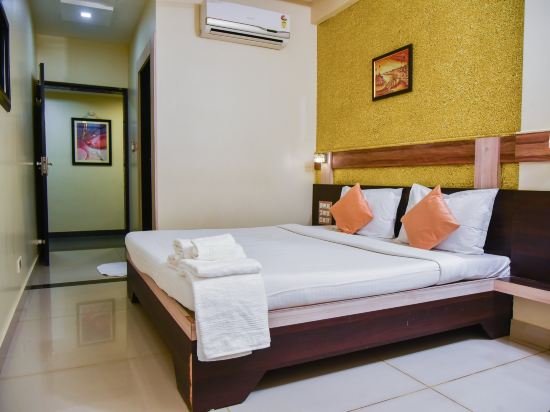 Фото Hotel Tulsi Residency