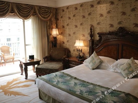 Фото The First World Hotel