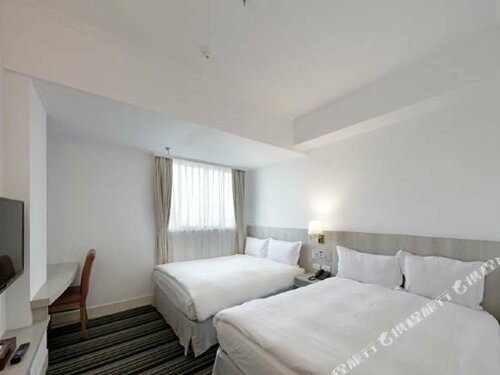 Внешний вид отеля Dynasty Hotel Tainan в Тайнани, фото 3