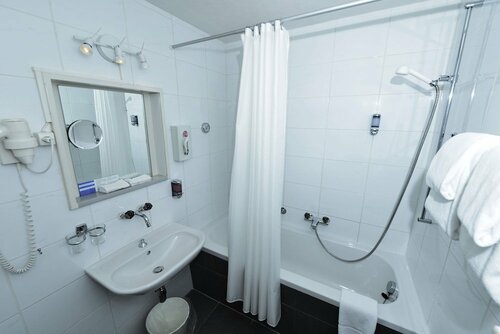 Внешний вид отеля Hotel Luna Garni в Асконе, фото 4