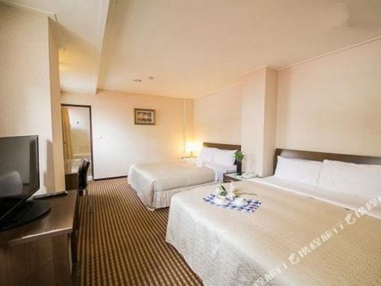 Фото Tainan First Hotel - Hostel