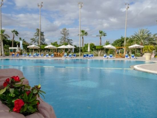 Фото Swiss Inn Pyramids Golf Resort