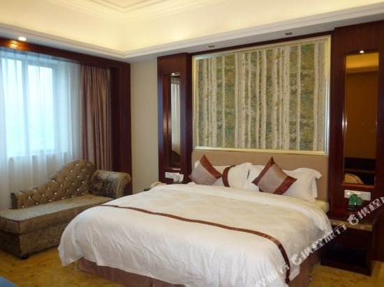 Фото Junyue Hotel