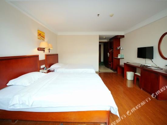 Фото GreenTree Inn NanNing LangDong Hotel
