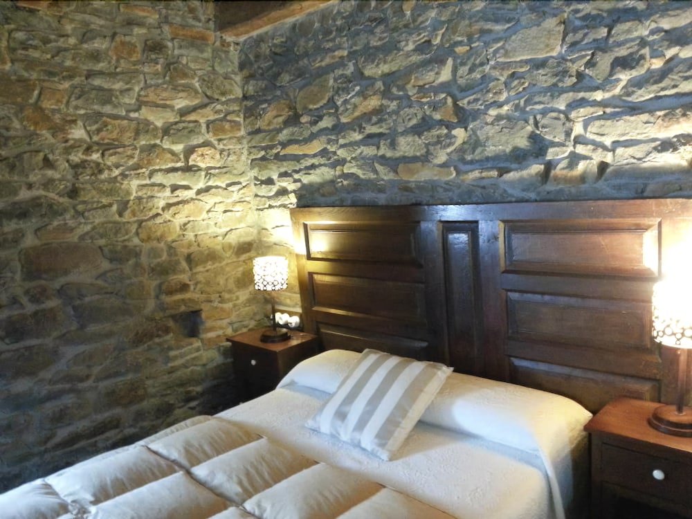 Фото Hostal de Montaña La Aldeya