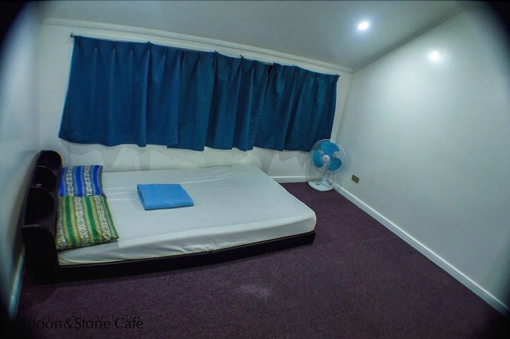 Фото Dejavu Bed and Breakfast