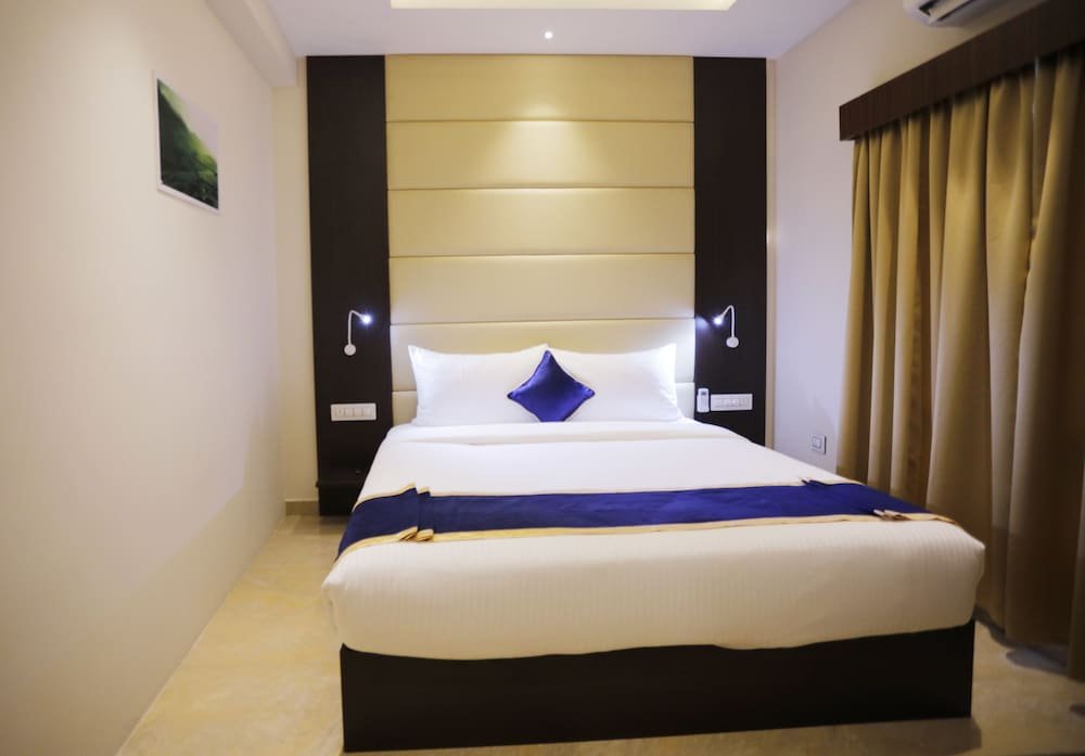 Фото Star Emirates Luxury Resort and SPA, Munnar