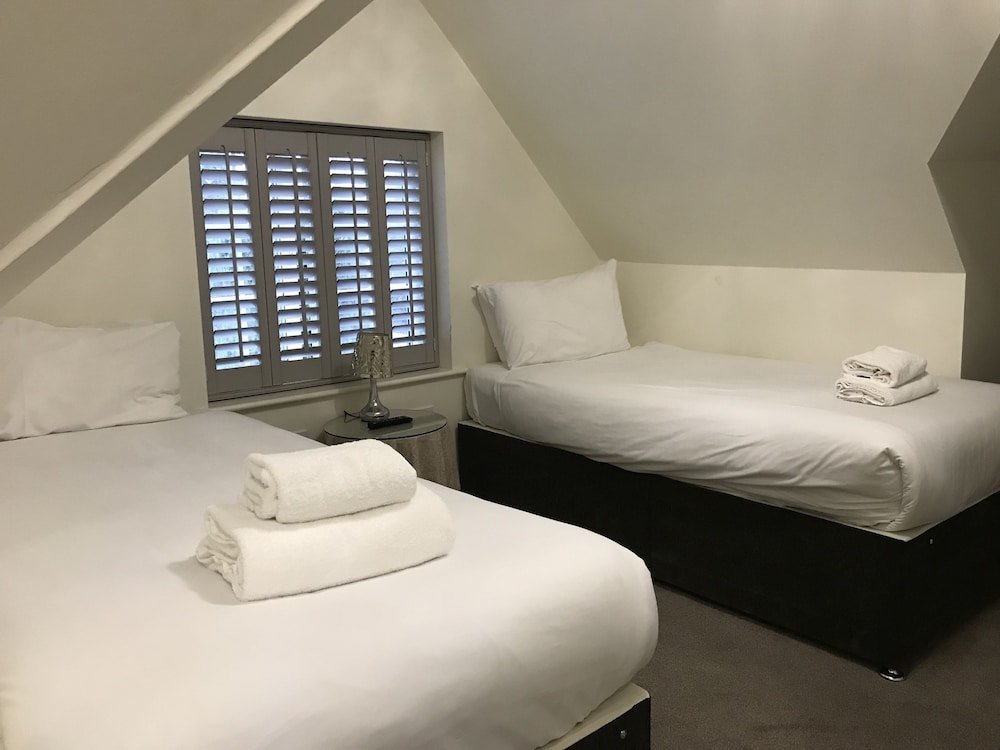 Фото Forest Park Country Hotel & Inn, Brockenhurst, New Forest