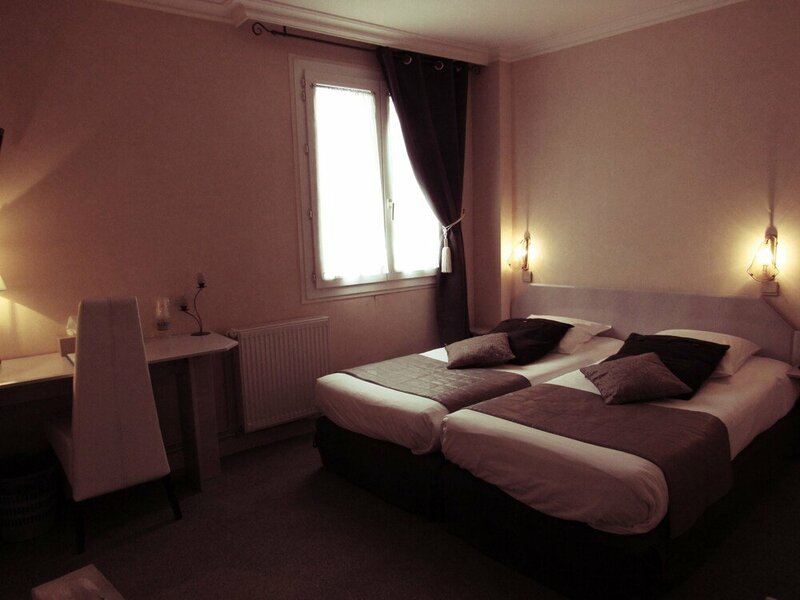 Гостиница Hotel de la Marne