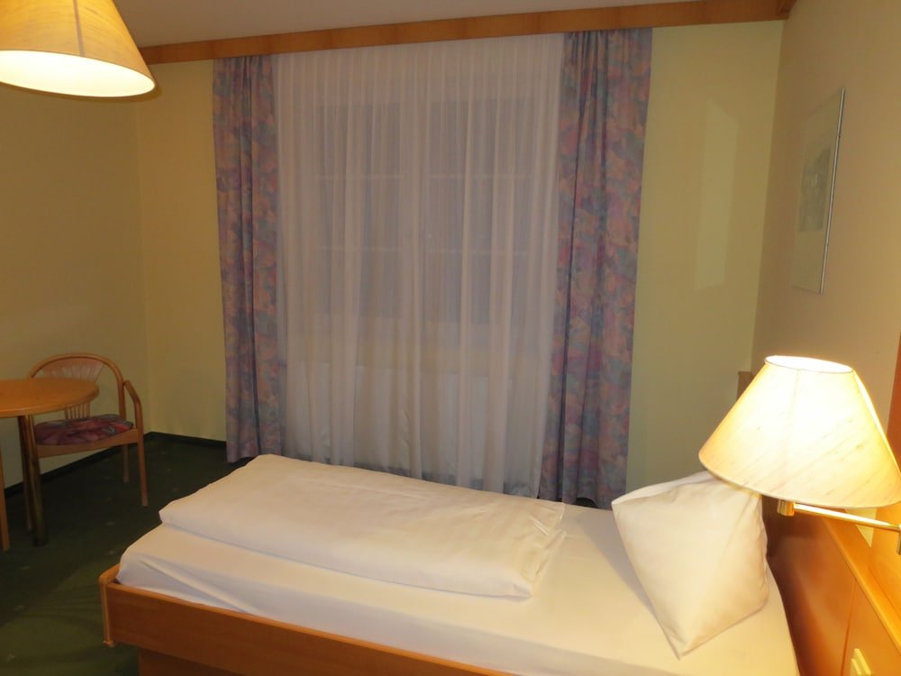 Фото Sporthotel Kurz