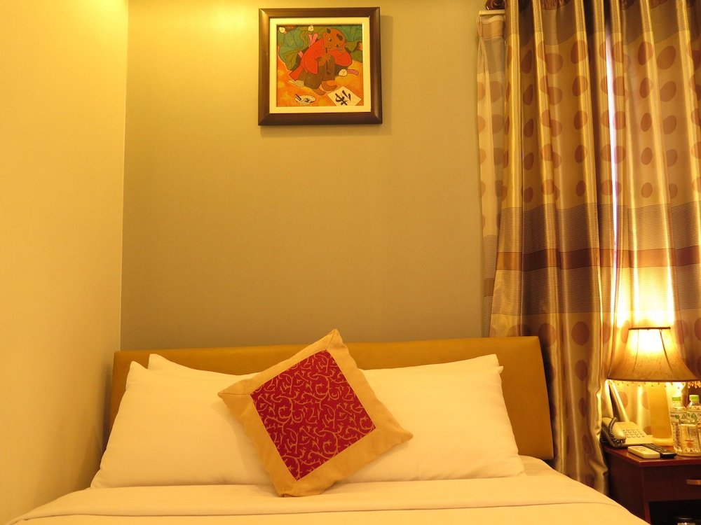 Фото Sunflowers Hotel