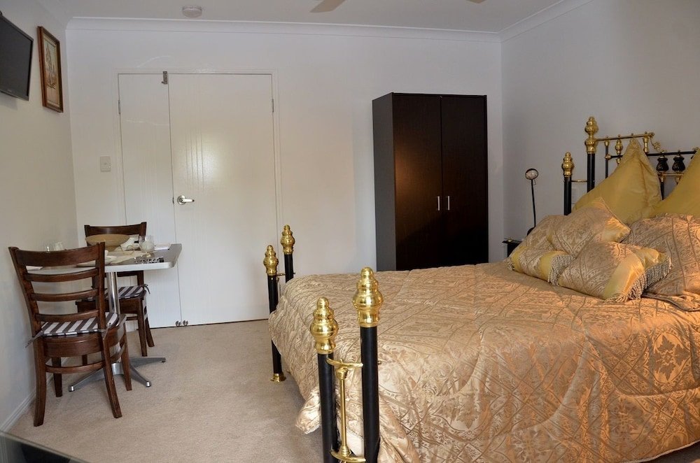 Фото Torquay Terrace Bed & Breakfast