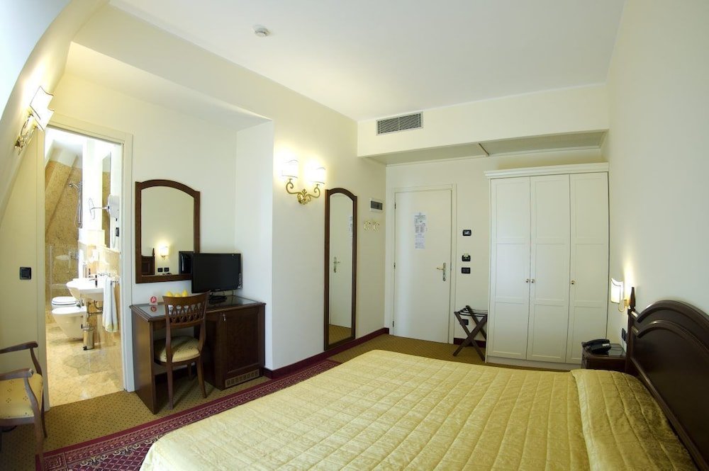 Фото Hotel Villa Fiorita