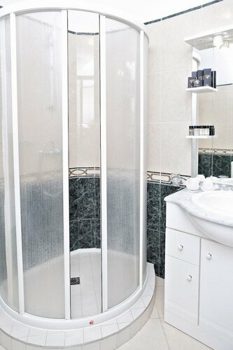 Гостиница Casa 3 Guesthouse в Орадя