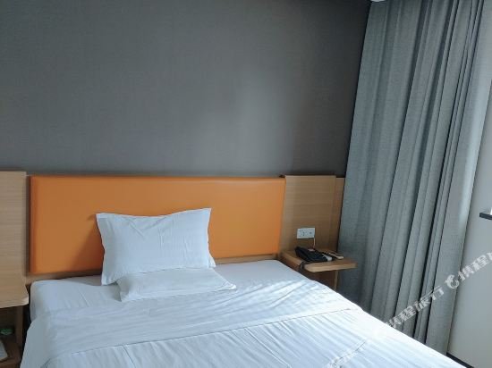 Фото 7 Days Inn Zhenjiang Dashikou Branch