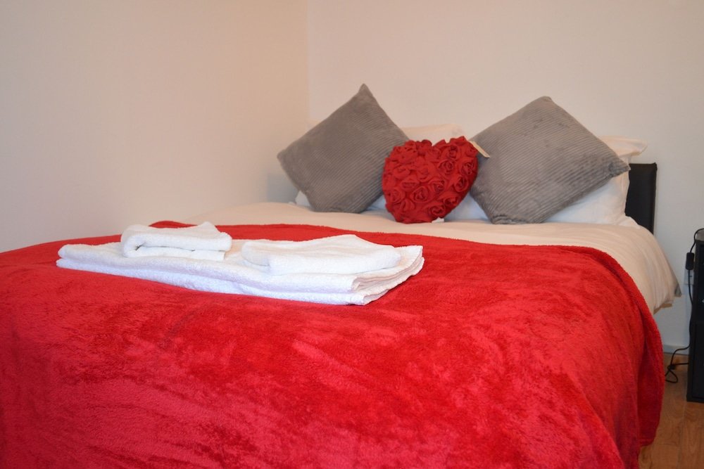 Фото Forest in City Lodge